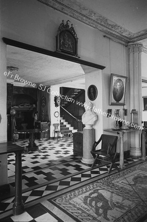 BANTRY HOUSE HALL FROM ENTRANCE